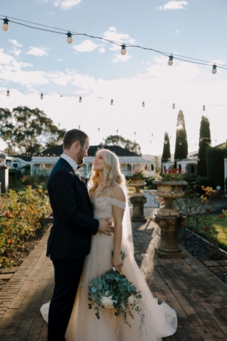 wedding couple in rose garden